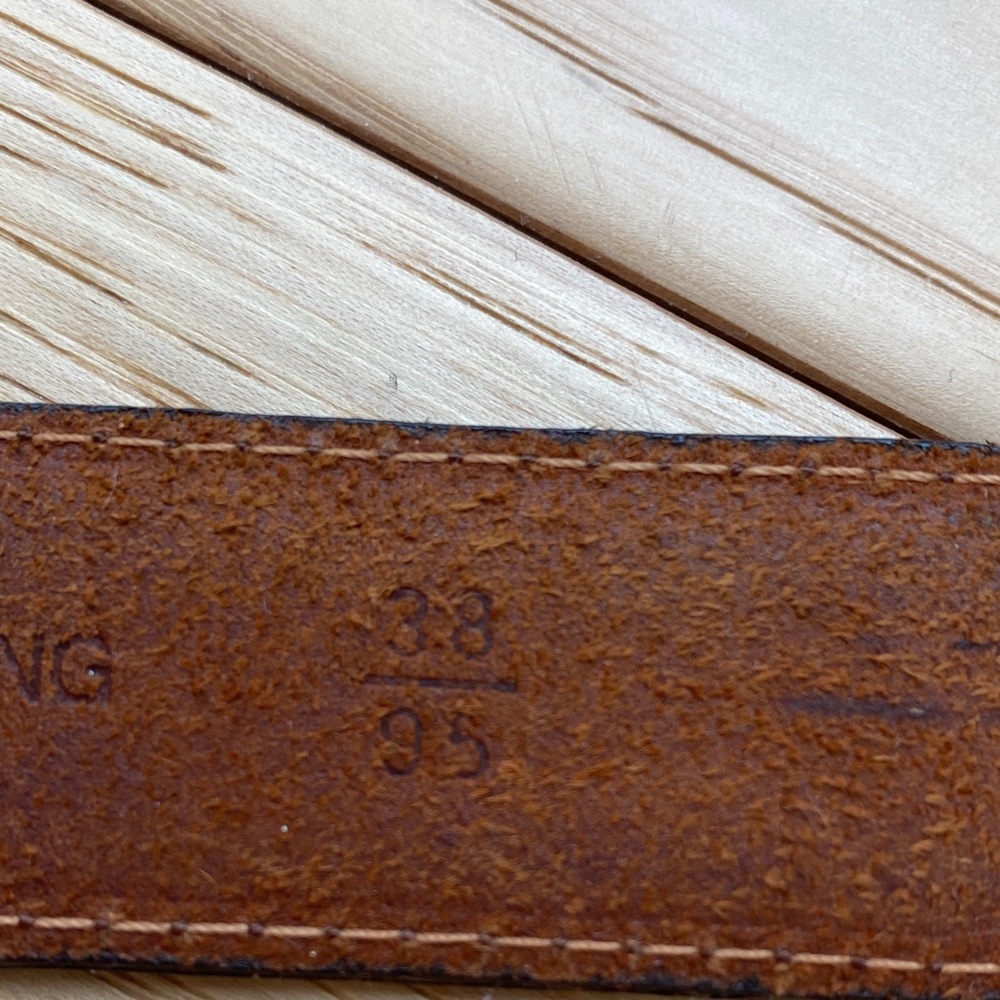 Elegant Tan Leather Belt for Men - Picture 5 of 5